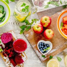 Cómo eliminar toxinas: Agua, frutas y verduras para limpiar tu organismo