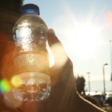 Recicla tus botellas de plástico